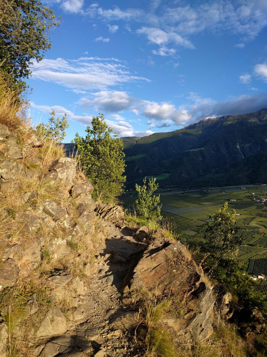 Teilweise gibt es ausgesetzte Stellen